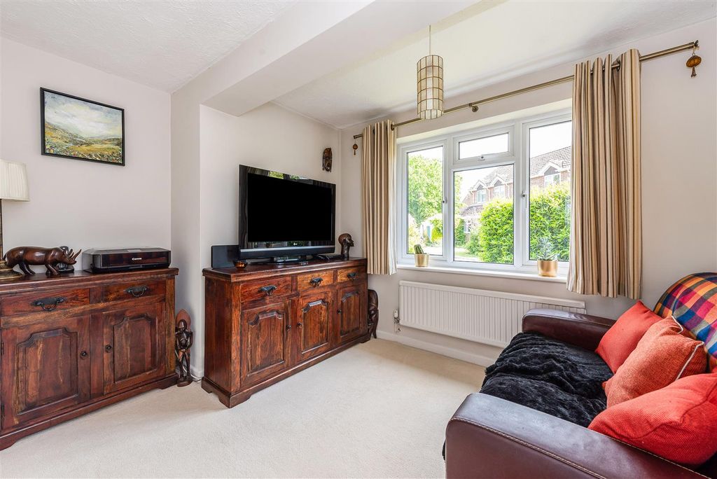 Additional image 6 of 4 bed detached house for saleSainsbury Close, Andover SP10