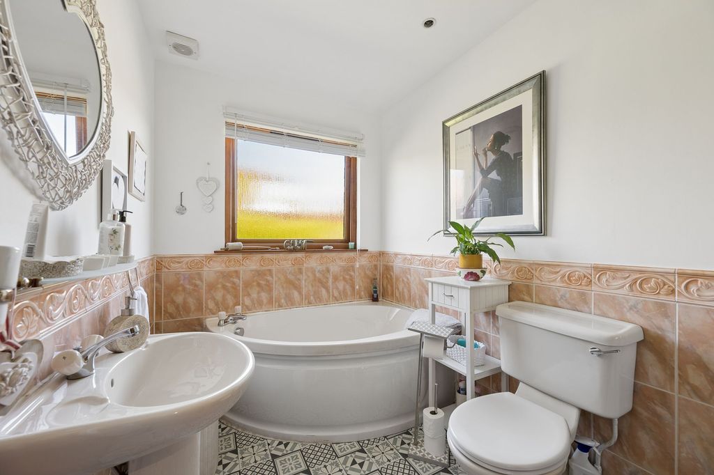 Additional image 28 of 4 bed detached house for saleHawthorn Bank, Seafield EH47