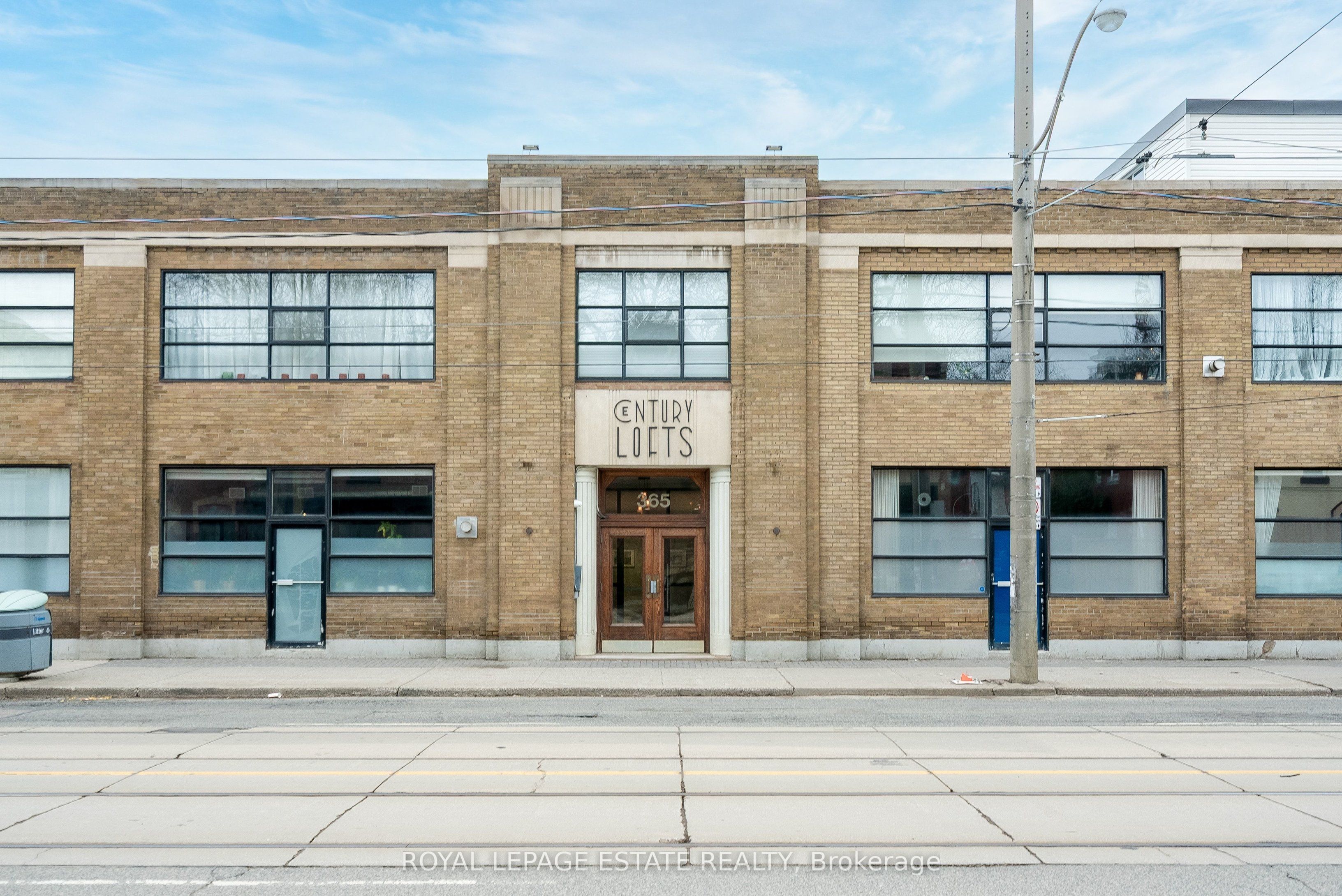 216-365 Dundas Street E, Toronto, ON, M5A 4R9