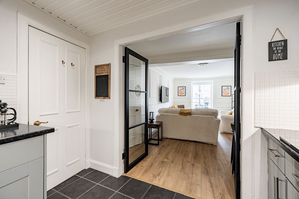 Additional image 14 of 1 bed flat for sale1B/9 Grassmarket, Edinburgh EH1