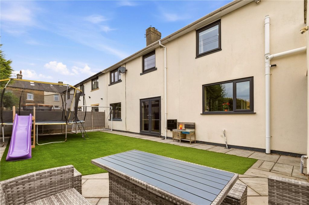 Additional image 24 of 5 bed semi-detached house for saleWestfield Road, Barnoldswick, Lancashire BB18
