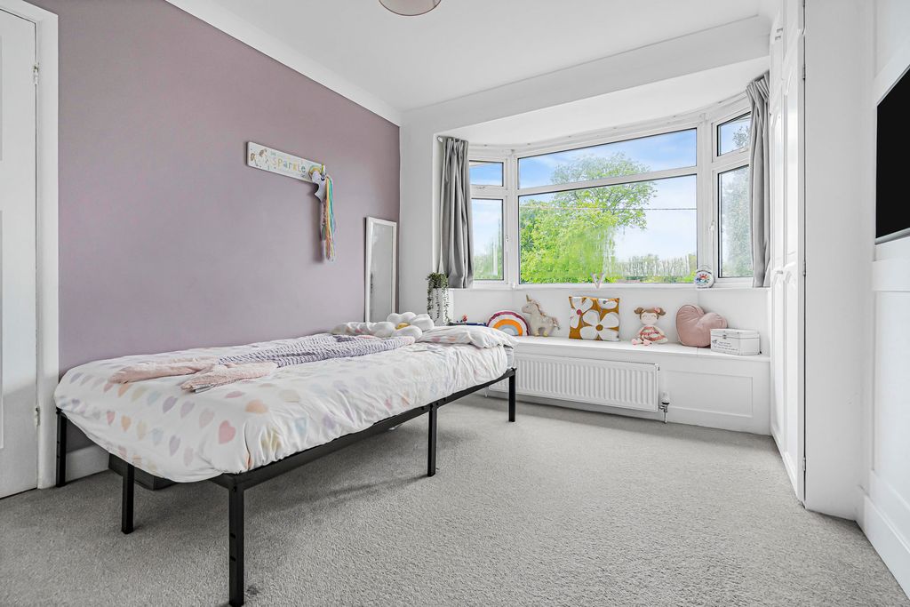 Additional image 14 of 4 bed semi-detached house for saleWhitedown Lane, Alton, Hampshire GU34