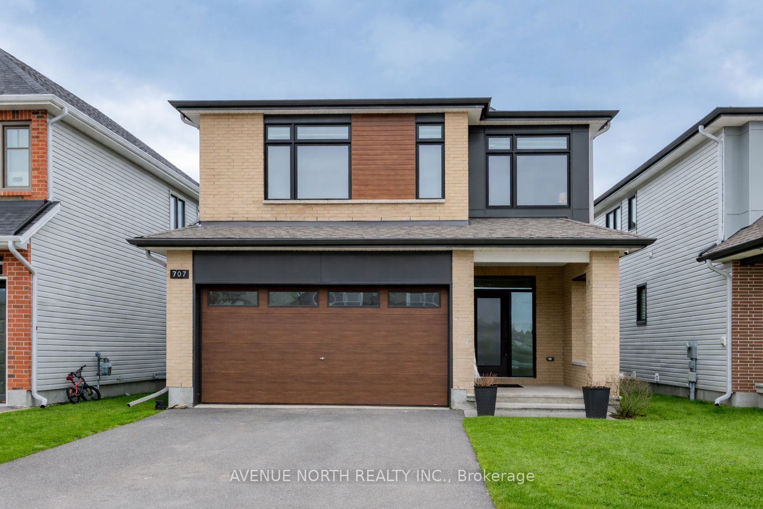 Additional image 2 of 707 Moonflower Crescent, Ottawa, ON, K1T 0X8
