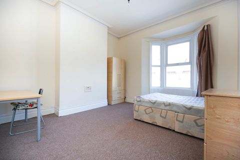 Warwick Street, Newcastle Upon Tyne NE6