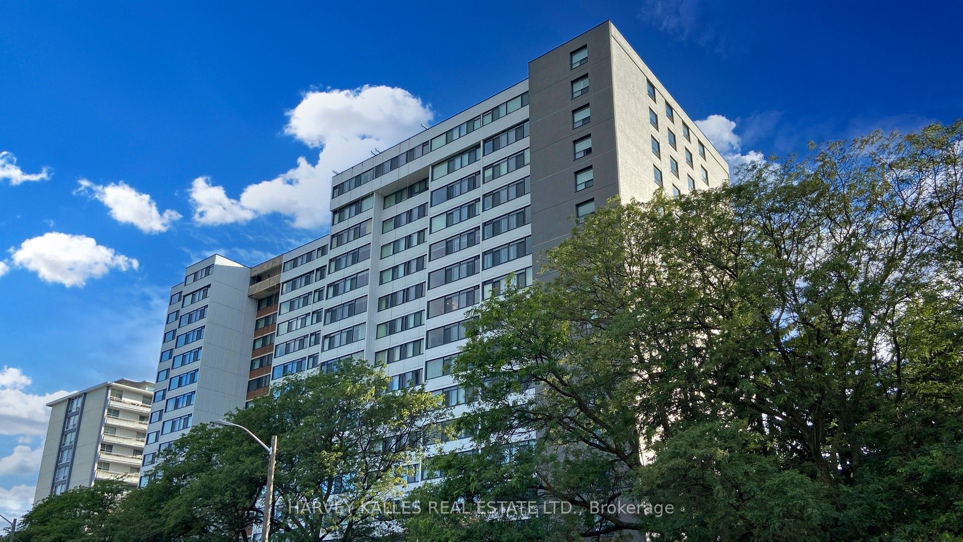 Additional image 2 of 109-3000 Bathurst Street, Toronto, ON, M6B 3B4