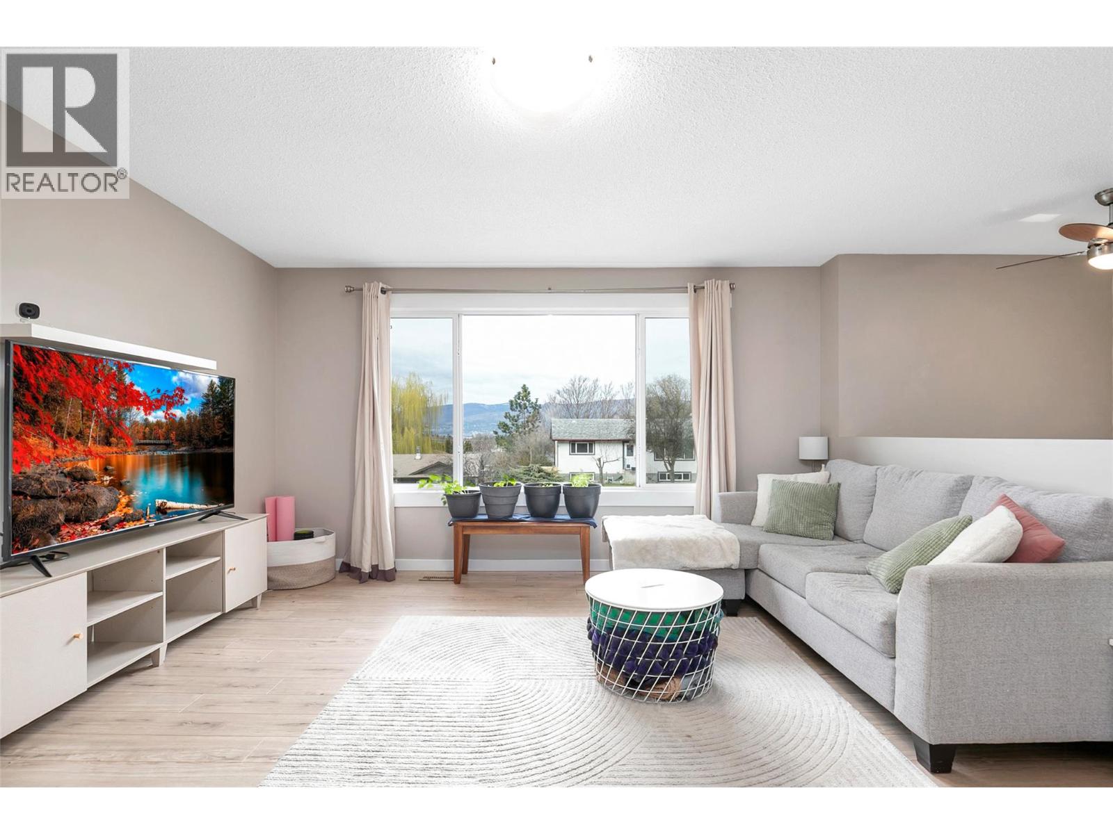 Additional image 3 of 805 Camelia Road, Kelowna, BC, V1X3M9