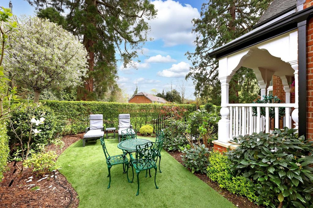 Additional image 20 of 4 bed detached house for saleQueen Elizabeth Crescent, Beaconsfield, Buckinghamshire HP9