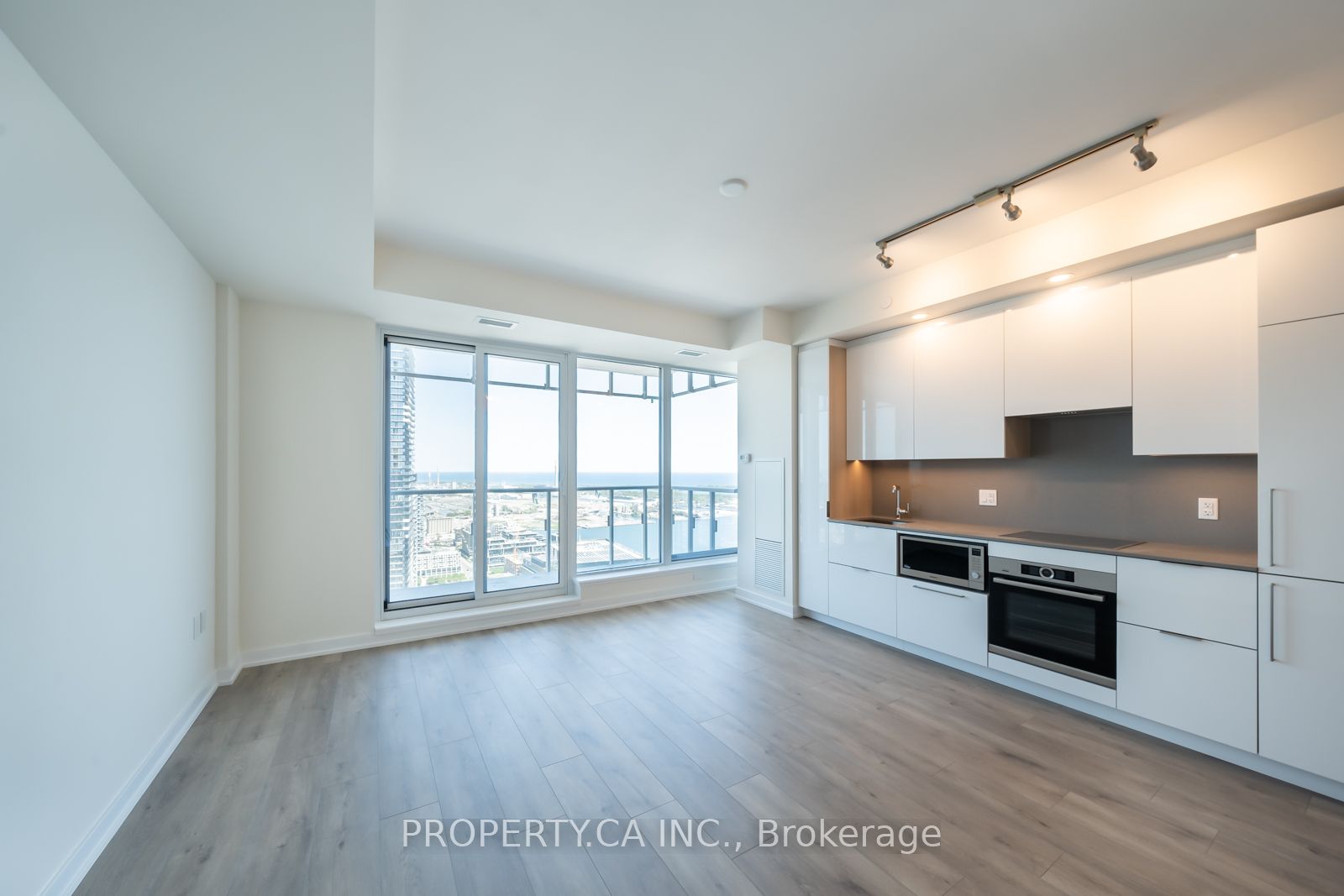 Additional image 3 of 5108-28 Freeland Street, Toronto, ON, M5E 0E3