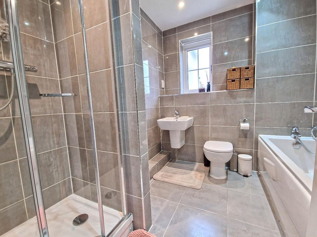 Additional image 18 of 5 bed detached house for saleWhitelands Way, Bicester OX26