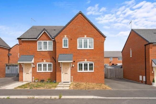 3 bed semi-detached house for saleBromyard, Herefordshire HR7