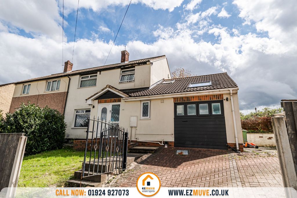 Additional image 2 of 3 bed semi-detached house for saleSpringfield Avenue, Batley WF17