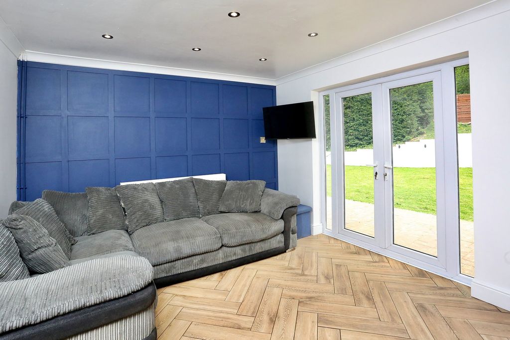 Additional image 13 of 6 bed detached house for saleKiln Lodge, Blaenavon Road, Govilon, Abergavenny, Monmouthshire NP7