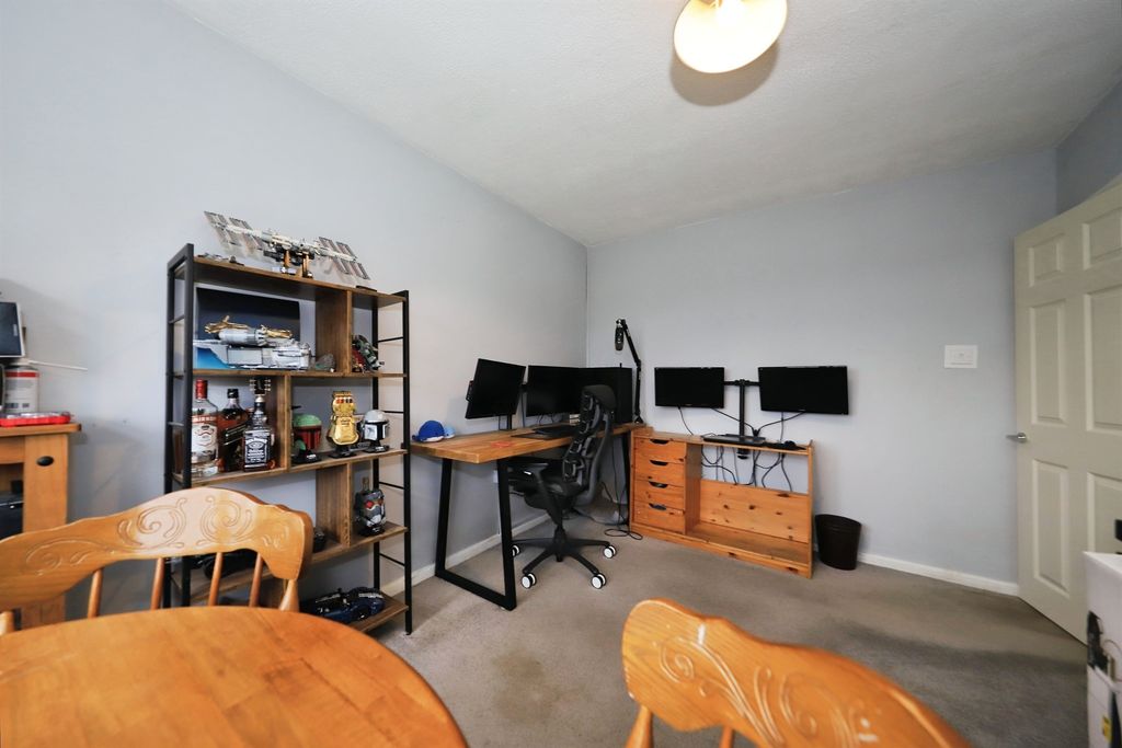 Additional image 7 of 2 bed flat for saleKnight Road, Kidderminster DY11