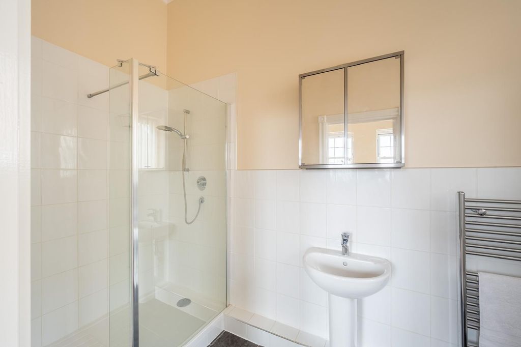 Additional image 16 of 4 bed detached house for saleNoak Hill Road, Billericay CM12