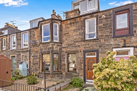 18 Lindean Place, Leith Links, Edinburgh EH6