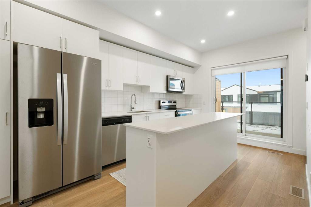 Additional image 2 of 8528 21 Avenue SE, Calgary, AB, L4H 3H5