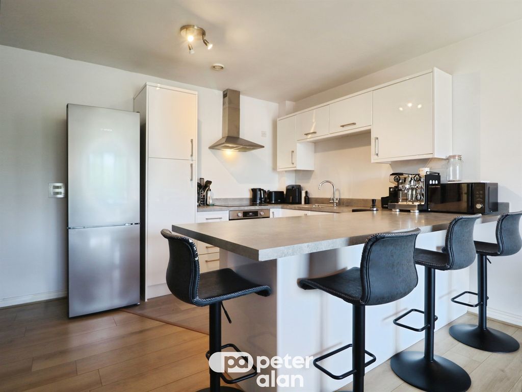 Additional image 2 of 2 bed flat for saleBlackweir Terrace, Cardiff CF10