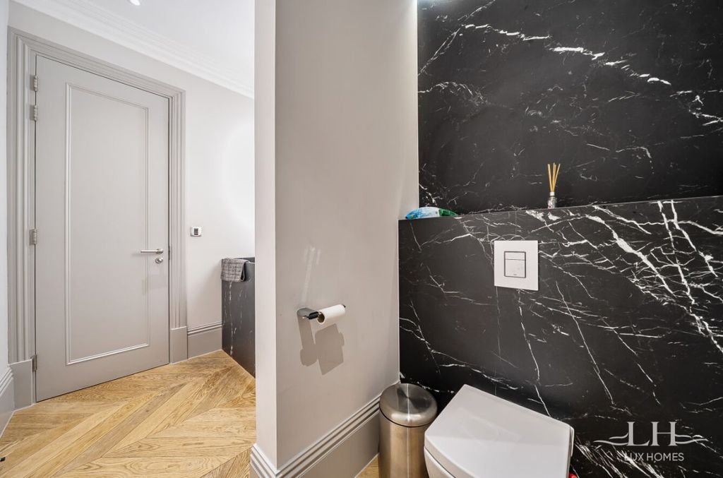 Additional image 19 of 5 bed detached house for saleFreeman Way, Emerson Park RM11