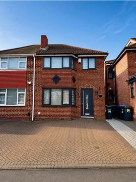 Waddington Avenue, Great Barr B43
