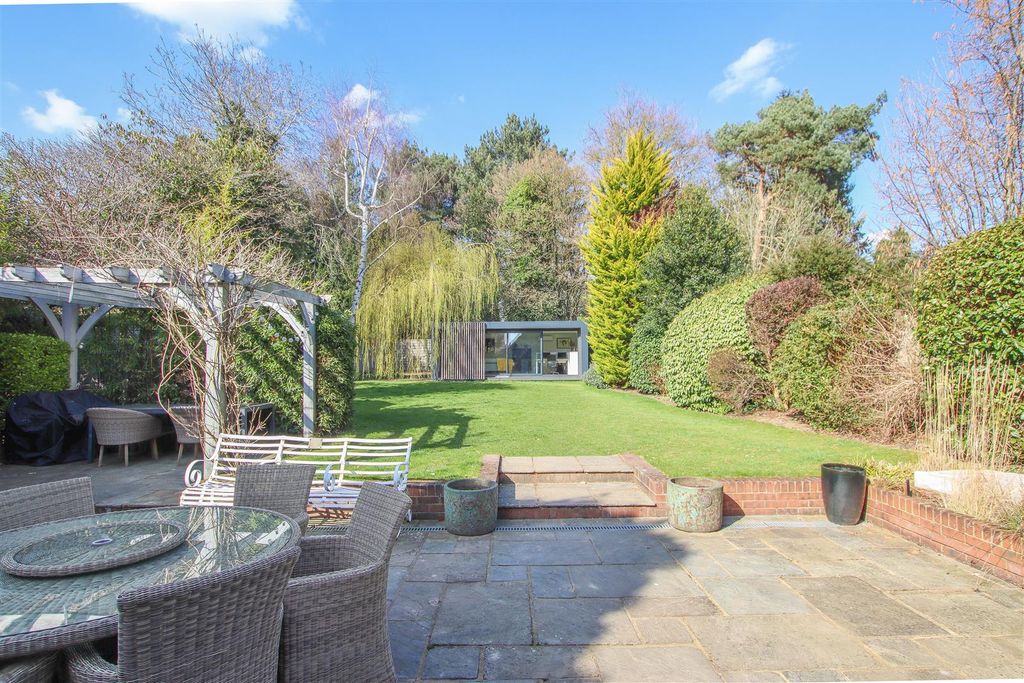 Additional image 35 of 6 bed semi-detached house for saleSt. Catherines Road, Broxbourne EN10