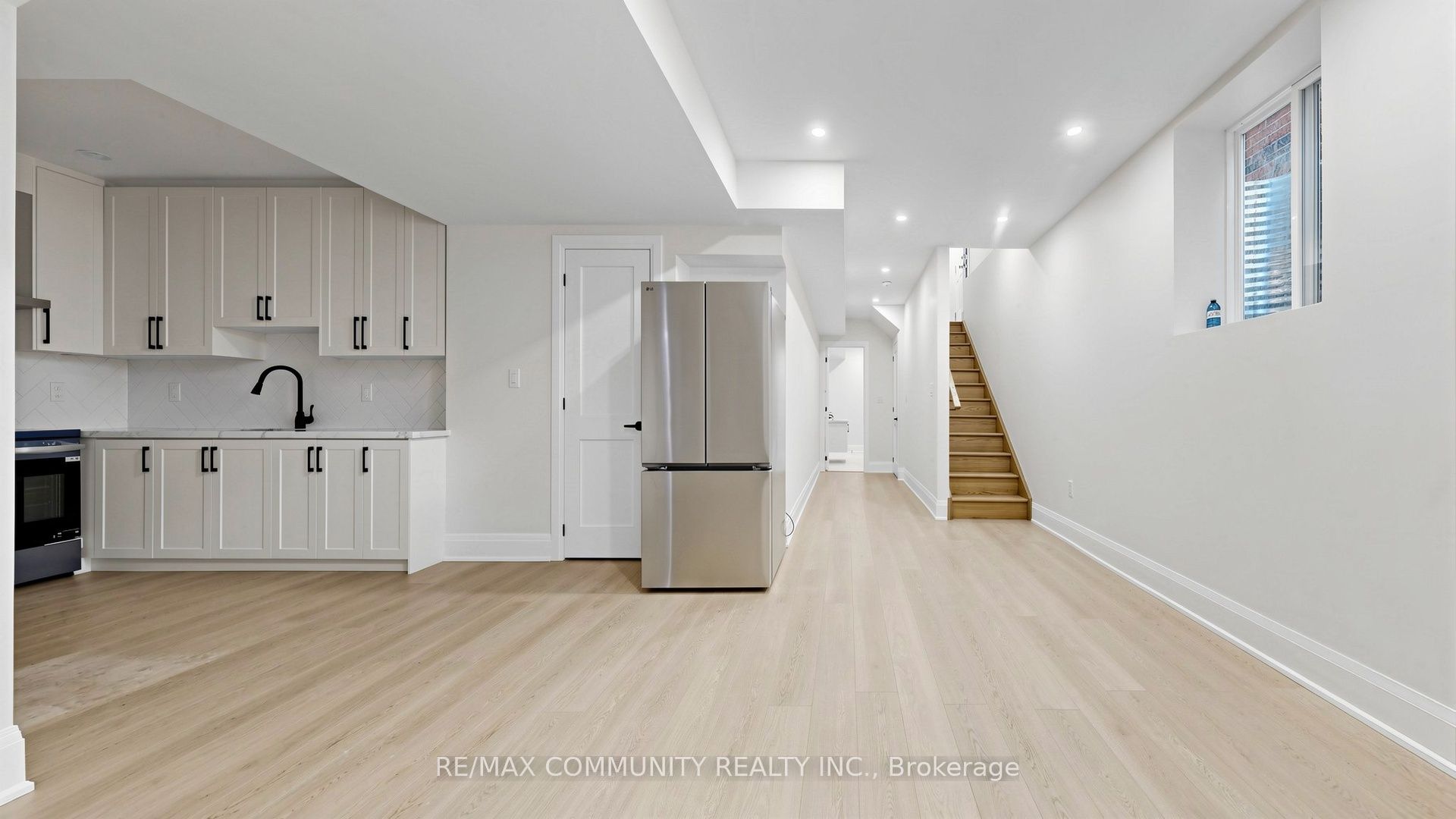 Additional image 5 of 1544A Honey Locust Place, Pickering, ON, L1X 0P1