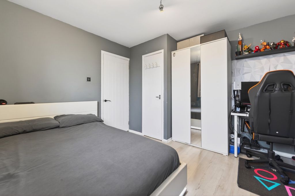 Additional image 7 of 3 bed end terrace house for saleSpringwood, Cardiff, South Glamorgan CF23