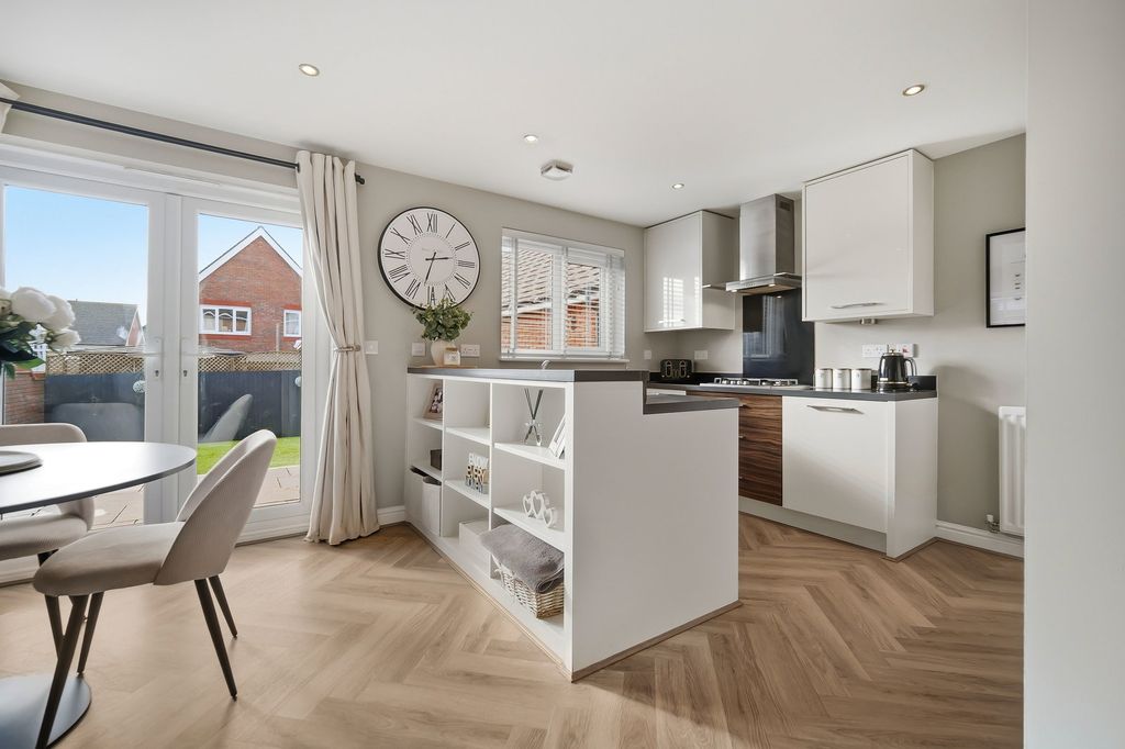Additional image 7 of 3 bed detached house for saleBrambling Crescent, Penallta, Hengoed CF82