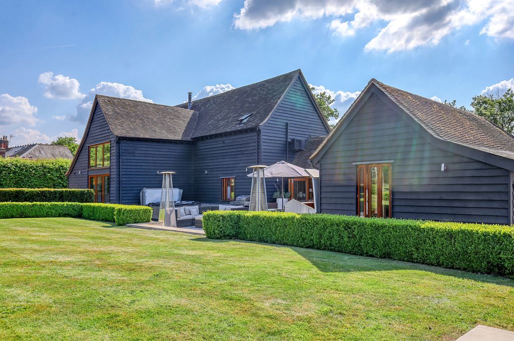 Additional image 18 of 4 bed detached house for saleCoxes Farm Road, Billericay CM11