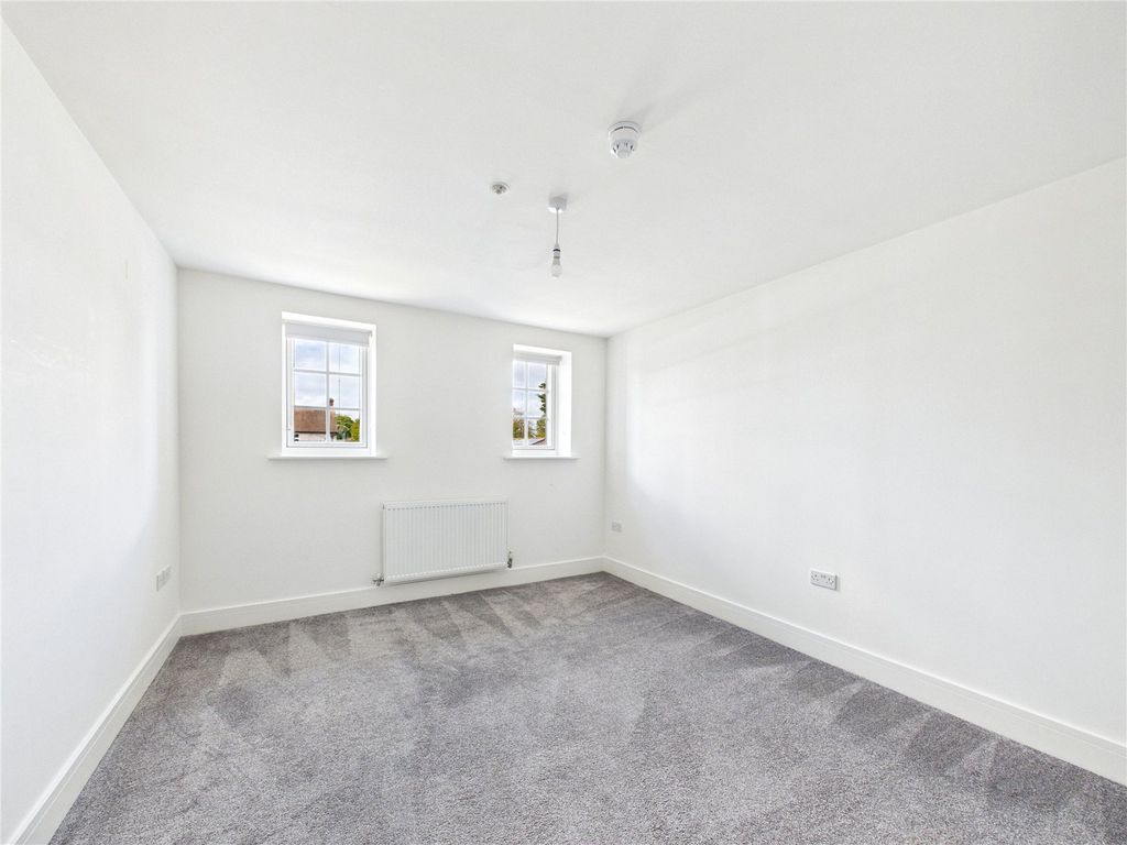 Additional image 9 of 2 bed flat for saleGrundisburgh Road, Woodbridge, Suffolk IP12