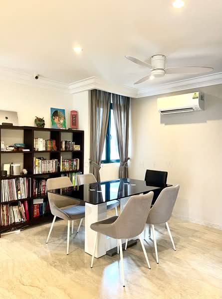 21 Jervois Close photo 3