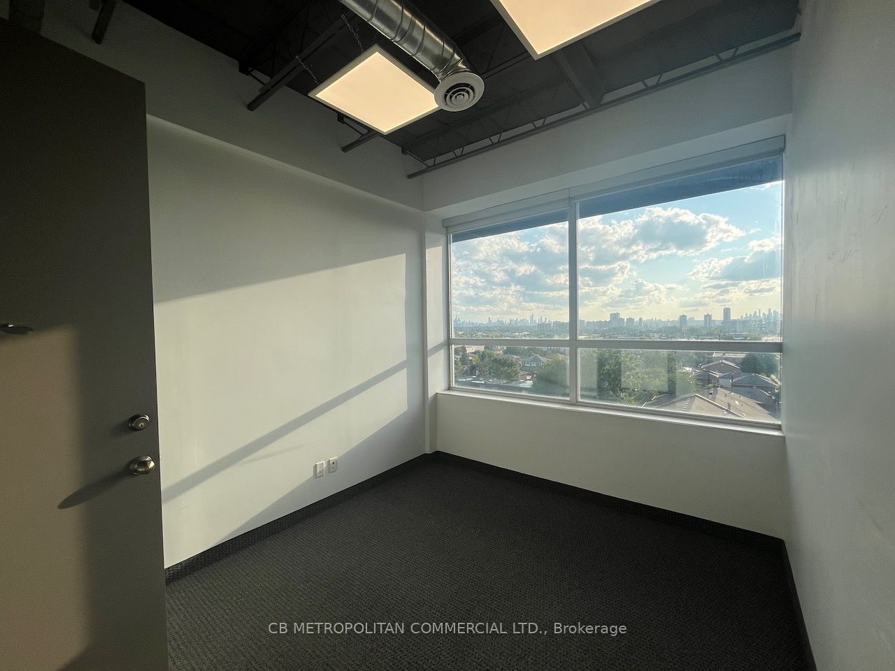 Additional image 3 of 400-1880 O'connor Drive, Toronto, ON, M4A 1W9