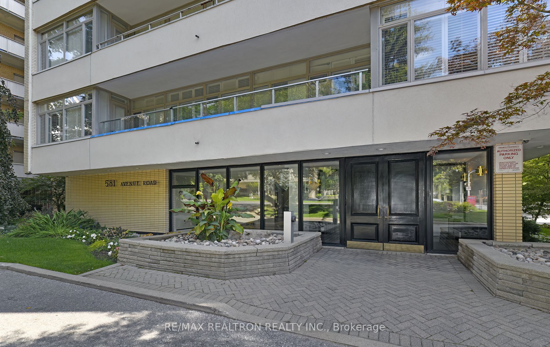 501-581 Avenue Road, Toronto, ON, M4V 2K4