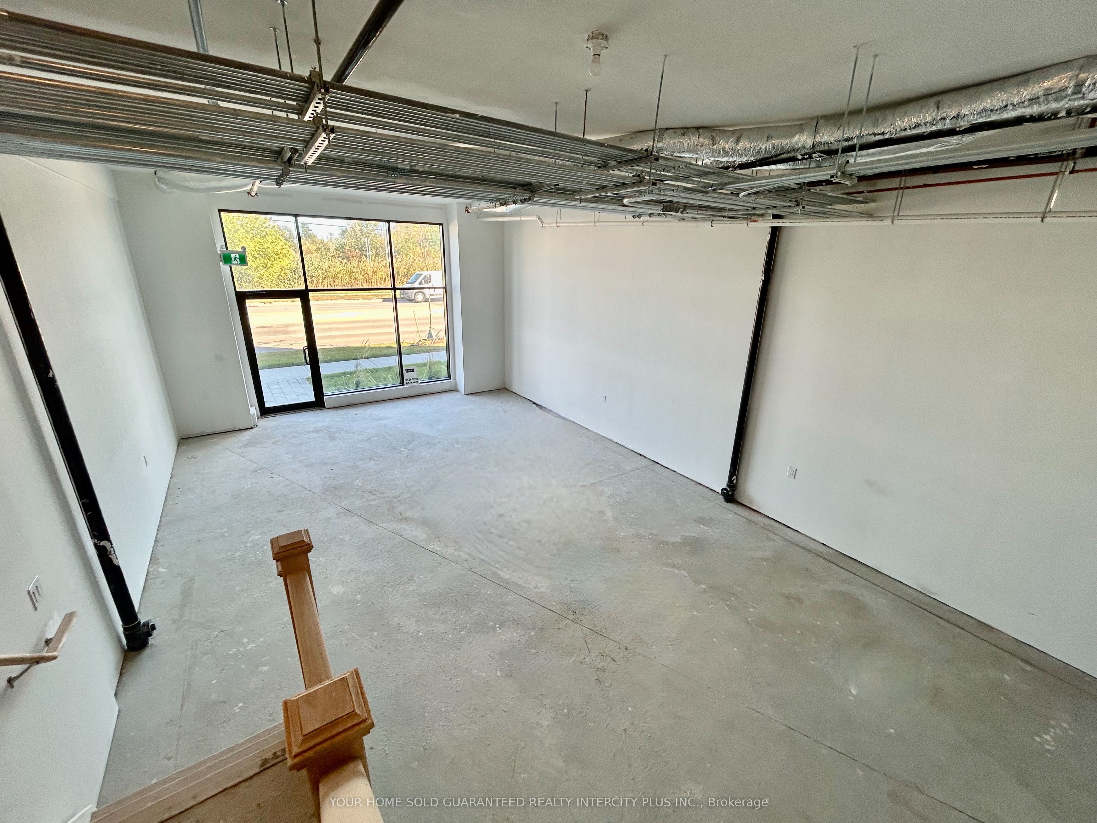 Additional image 4 of 2-200 Dissette Street, Bradford West Gwillimbury, ON, L3Z 4M2