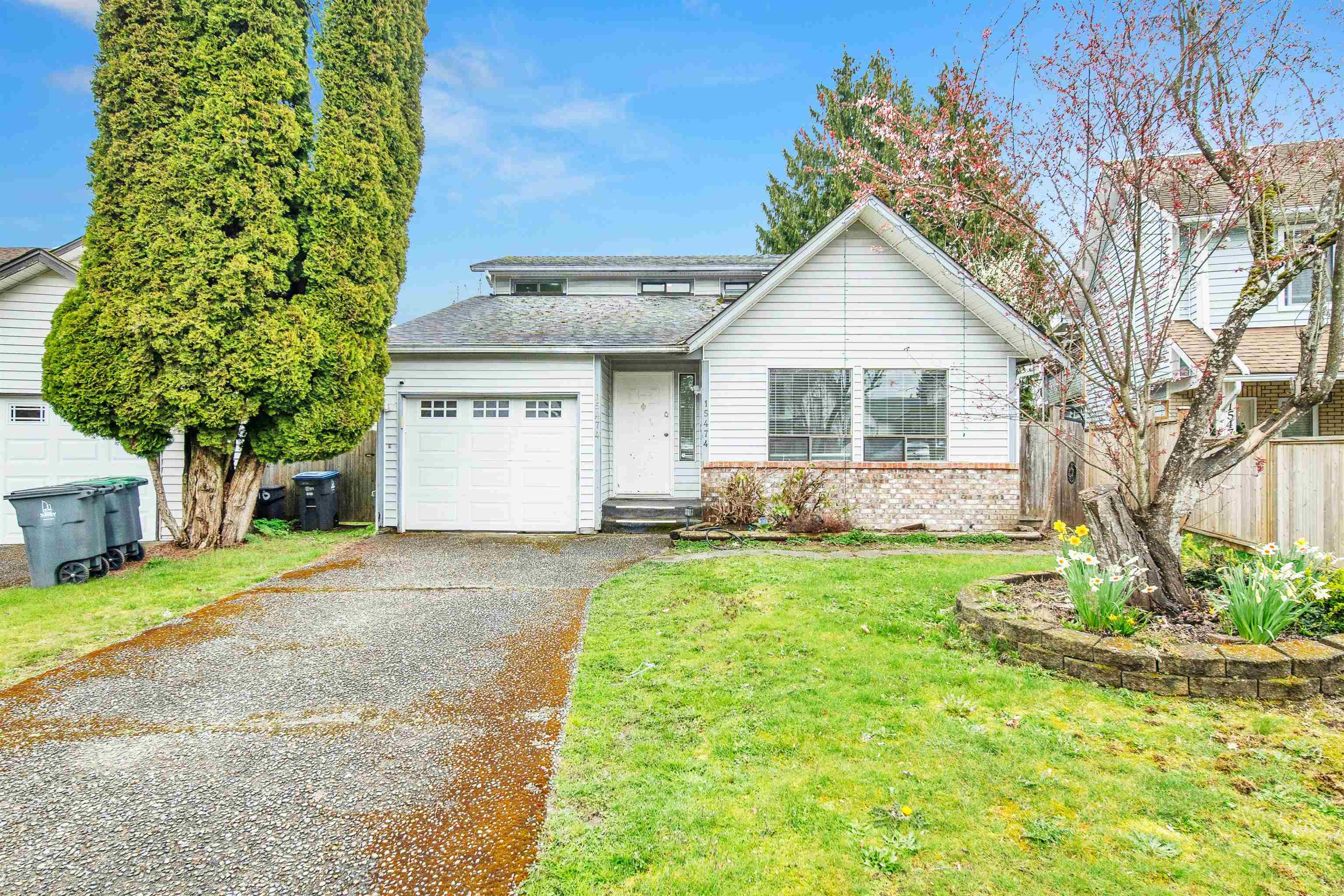 15474 90 Avenue, Surrey, BC, V3R 9J4