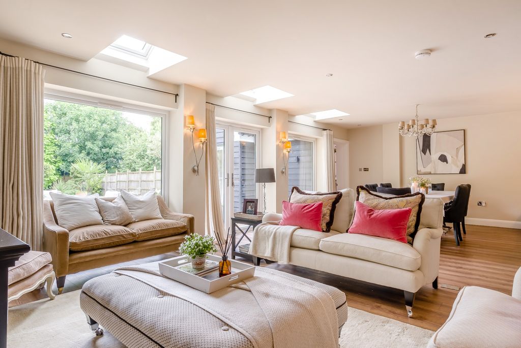 Additional image 12 of 5 bed detached house for saleWhite Lion Road, Amersham HP7