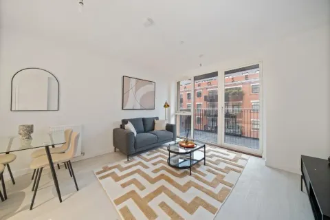 Arusha Court, Farine Avenue, Hayes UB3
