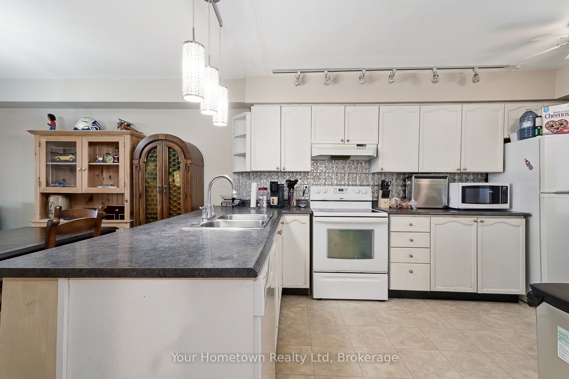 Additional image 4 of 9-10 Mulligan Lane, Wasaga Beach, ON, L9Z 1C4