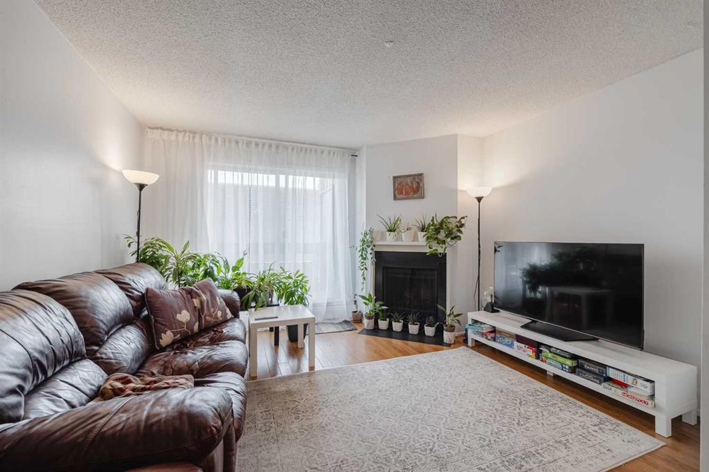 9208-315 Southampton Drive SW, Calgary, AB, T2W 2T6