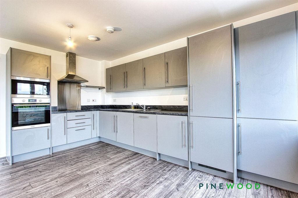 Additional image 5 of 2 bed flat for saleLaver Drive, Chesterfield S41