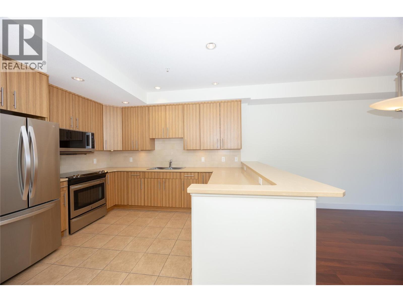 Additional image 5 of 307-457 West Avenue, Kelowna, BC, V1Y4Z3