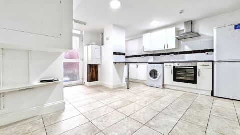 Coldharbour Road, Bristol BS6