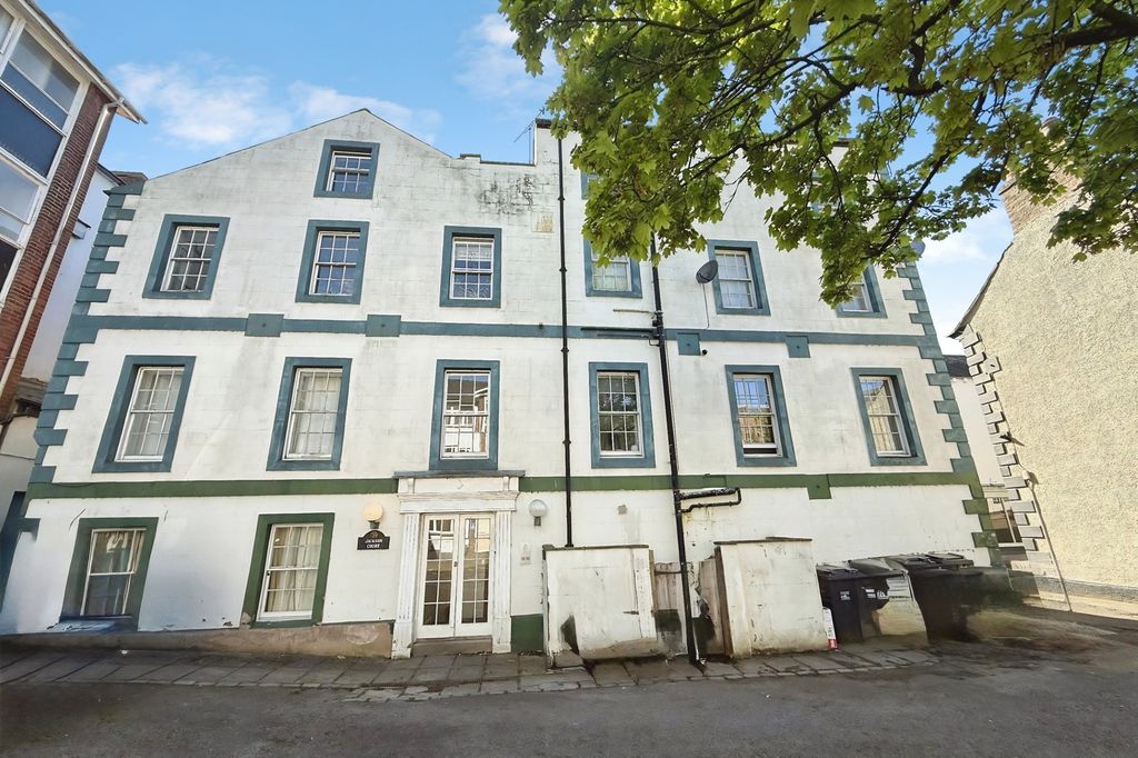 2 bed flat for saleHigh Cross Street, Brampton, Cumbria CA8