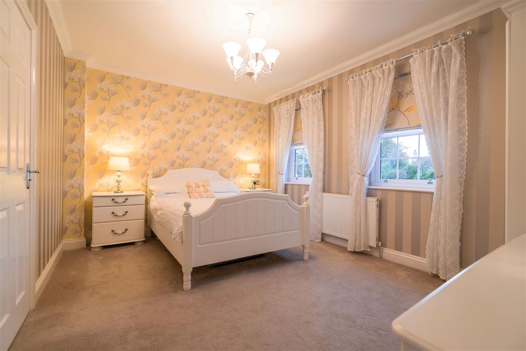 Additional image 14 of 6 bed detached house for saleNorsey Road, Billericay CM11