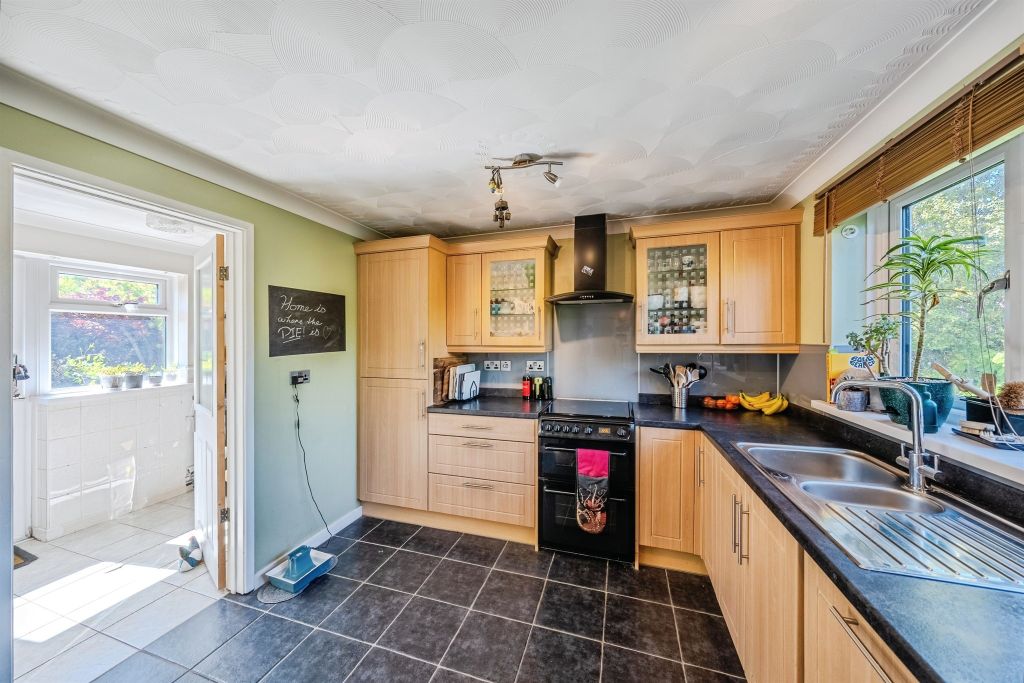 Additional image 3 of 4 bed semi-detached house for saleChannel View, Bulwark, Chepstow NP16