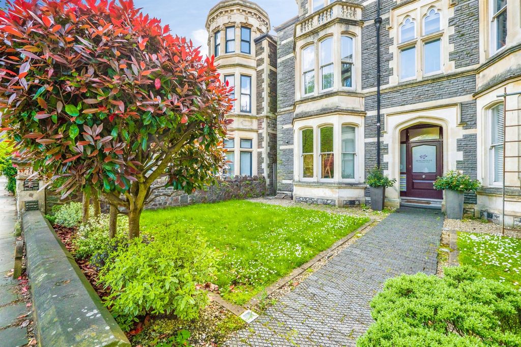 1 bed flat for saleCathedral Road, Cardiff CF11