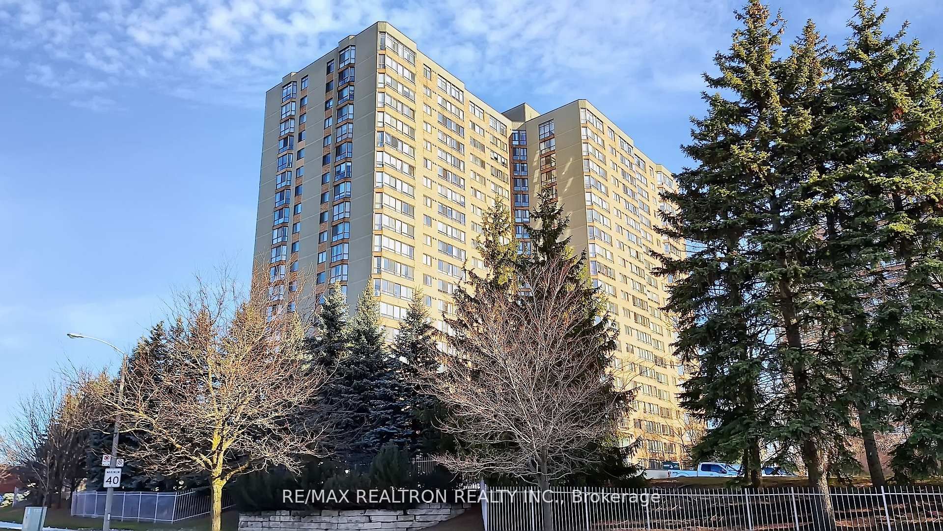 Additional image 2 of 2008-55 Bamburgh Circle, Toronto, ON, M1W 3V4