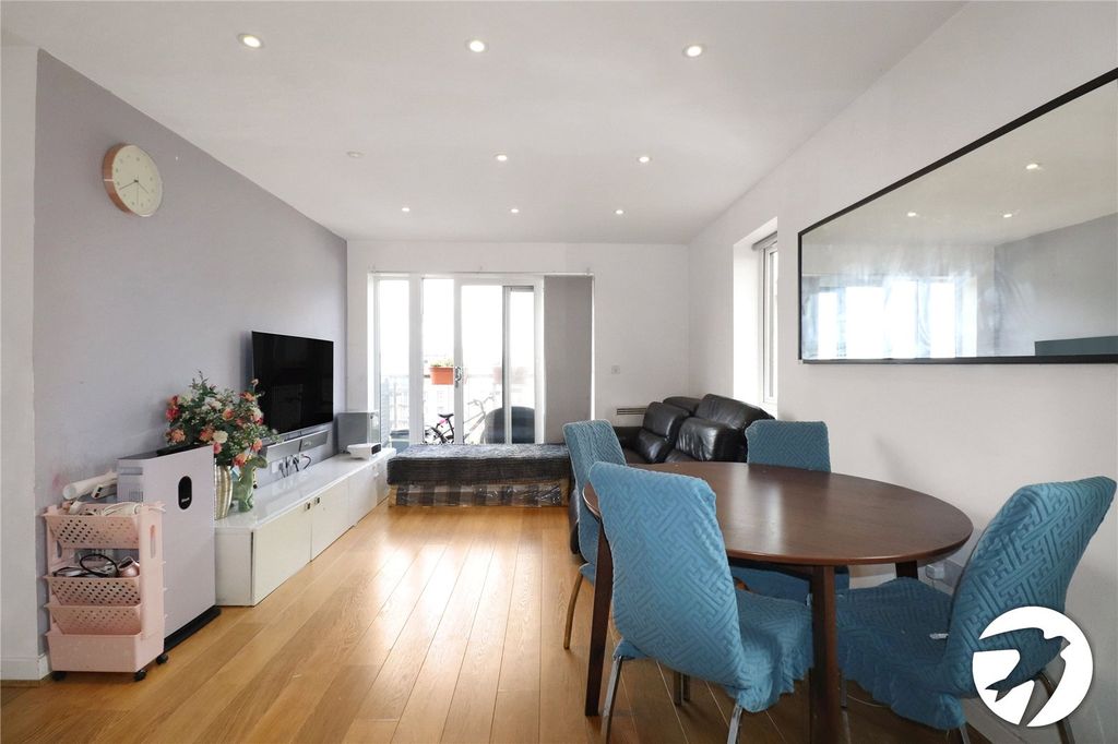 Additional image 2 of 2 bed flat for saleLittle Brights Road, Belvedere DA17