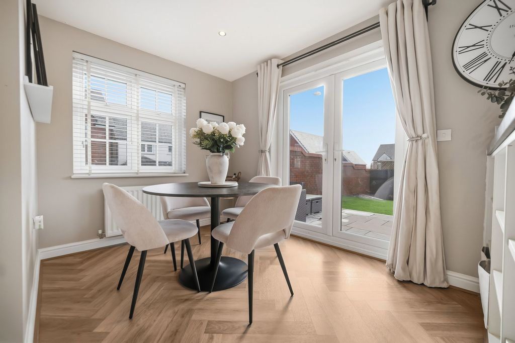 Additional image 10 of 3 bed detached house for saleBrambling Crescent, Penallta, Hengoed CF82