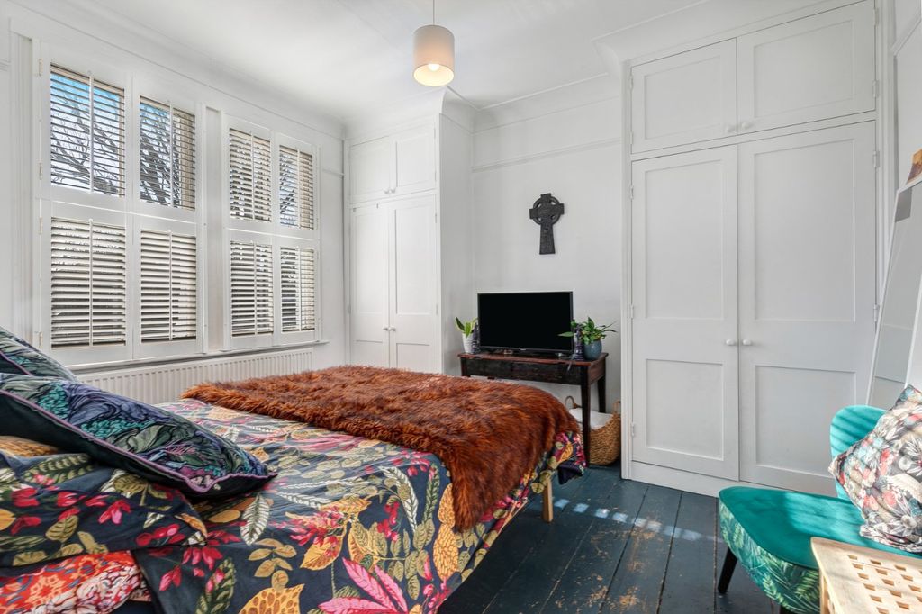Additional image 5 of 5 bed semi-detached house for saleBarnmead Road, Beckenham BR3