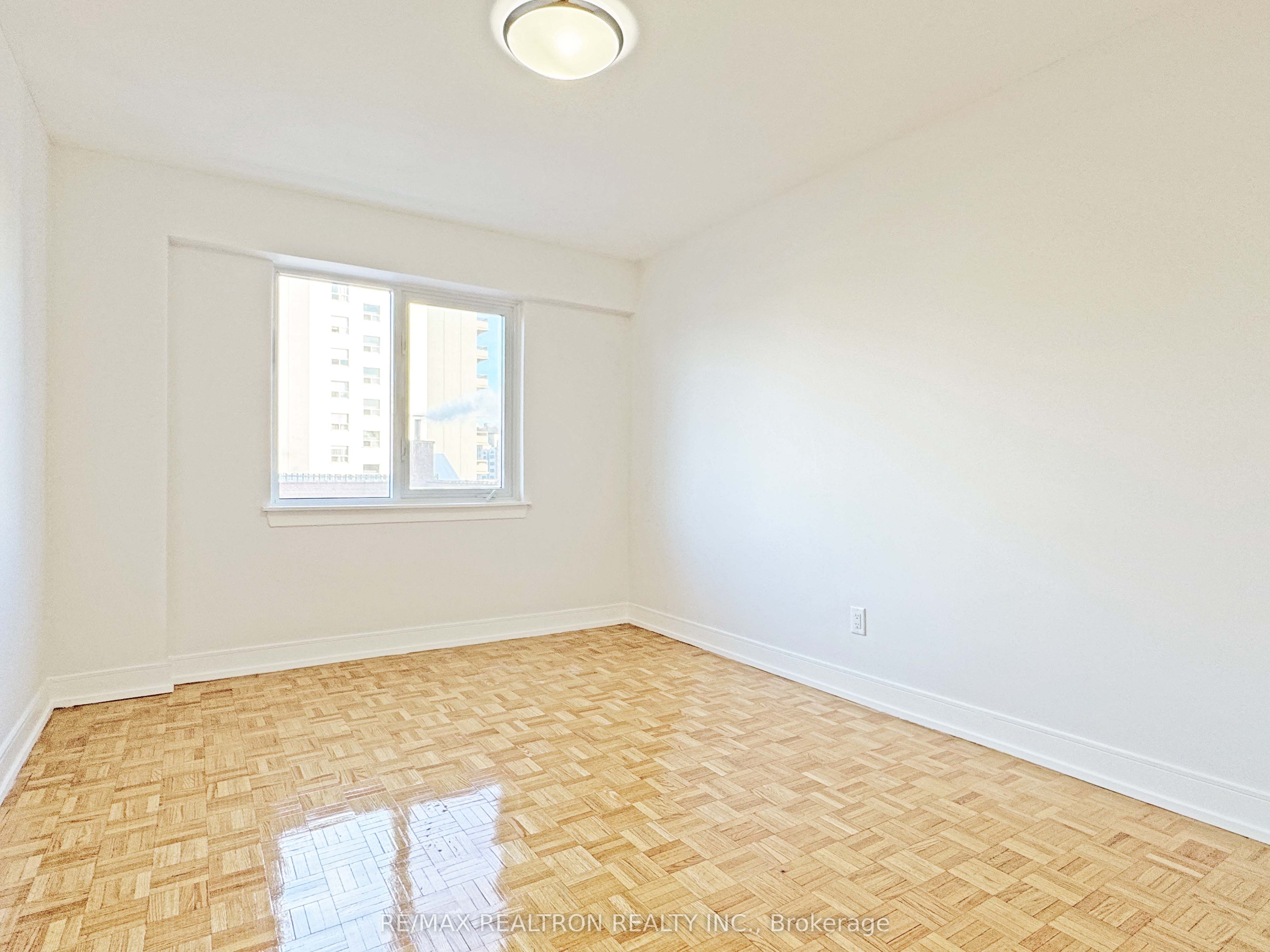 Additional image 6 of 601-95 Lawton Boulevard, Toronto, ON, M4V 1Z8